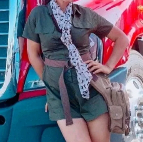 Black KITTY Cat Pattern Bandana Scarf Wrap - Picture 5 of 6